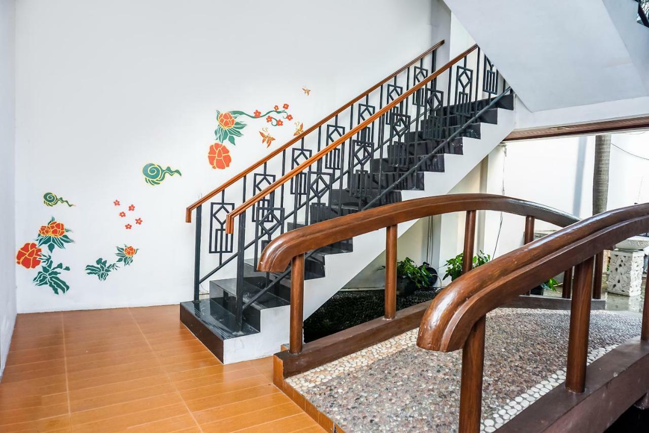 Oyo 107 Kusuma Kemang Suite Jakarta Exteriör bild