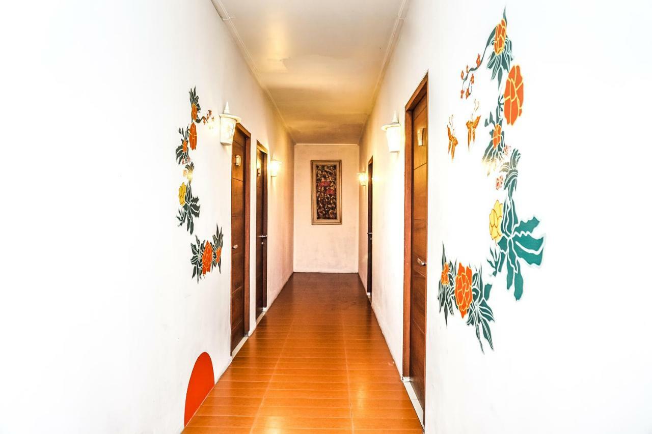 Oyo 107 Kusuma Kemang Suite Jakarta Exteriör bild