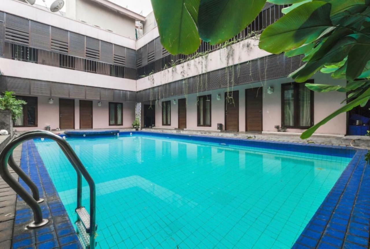 Oyo 107 Kusuma Kemang Suite Jakarta Exteriör bild